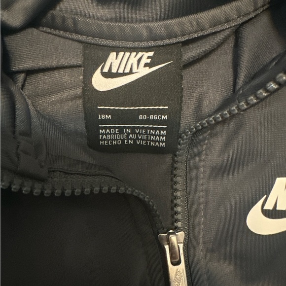 Nike full zip sweater for toddler 18m - Picture 4 of 4